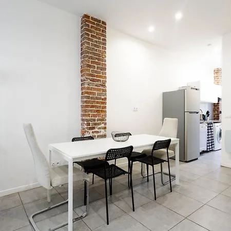 Apartment Rare! Private Garden In Paris, Close To Sacre Coeur Basilica! *