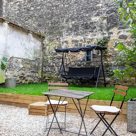 Apartment Rare! Private Garden In Paris, Close To Sacre Coeur Basilica!