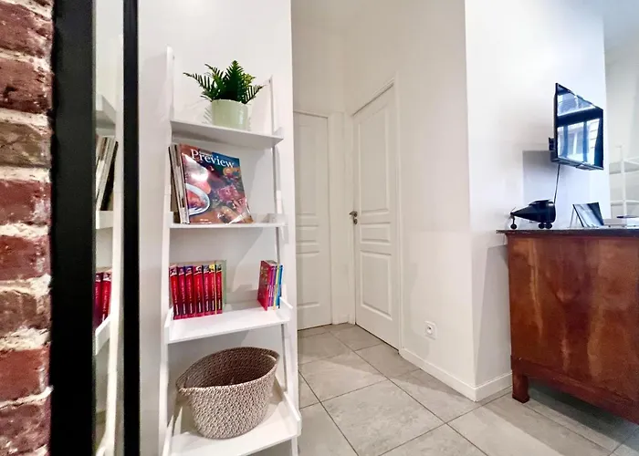 Rare! Private Garden In Paris, Close To Sacre Coeur Basilica! Διαμέρισμα Παρίσι