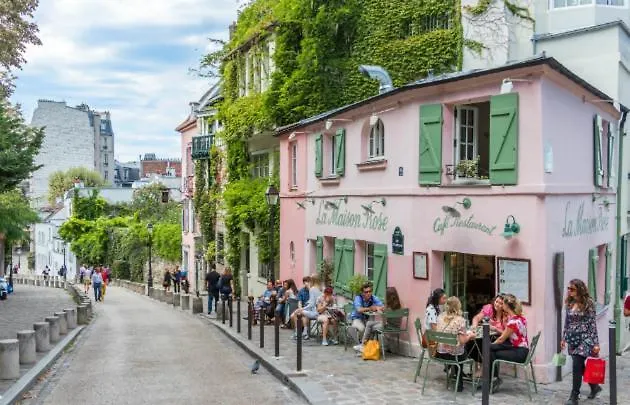 Rare! Private Garden In Paris, Close To Sacre Coeur Basilica! Διαμέρισμα