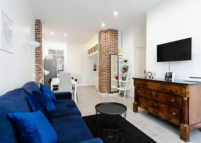 Διαμέρισμα Rare! Private Garden In Paris, Close To Sacre Coeur Basilica! Παρίσι