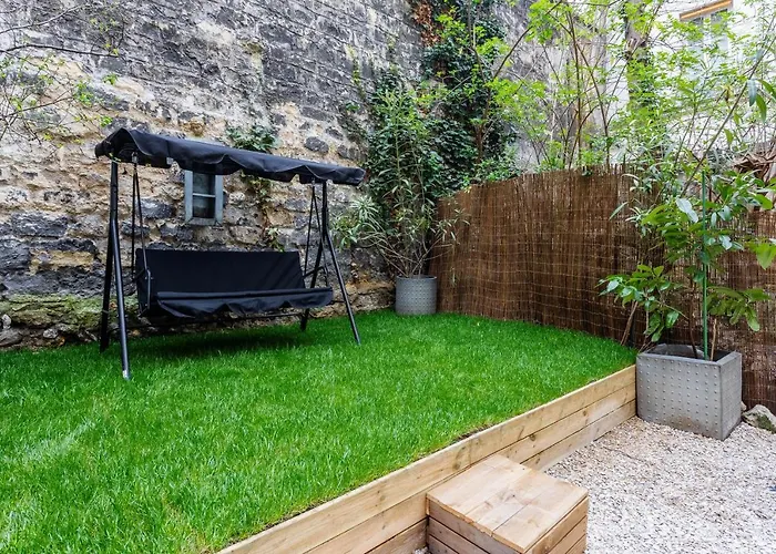 Rare! Private Garden In Paris, Close To Sacre Coeur Basilica! Διαμέρισμα Παρίσι